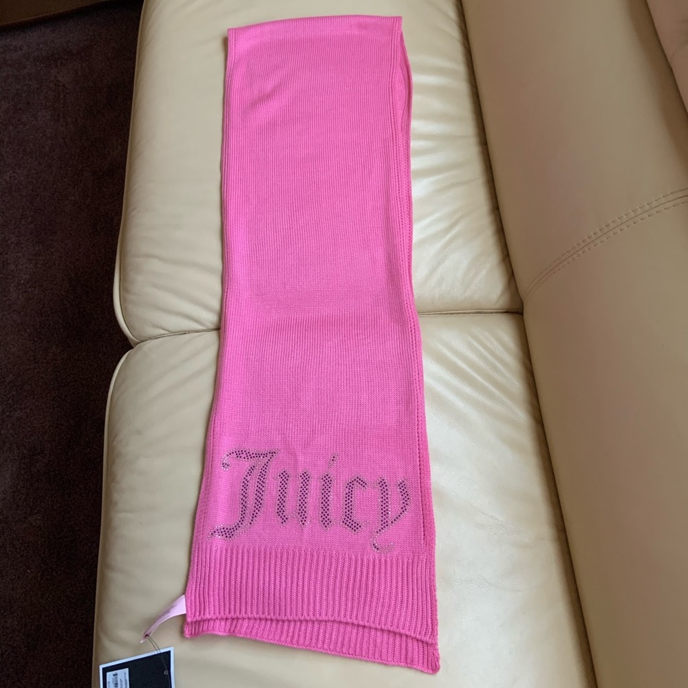 NWT Juicy Couture Pink Knit Jersey Stud Scarf